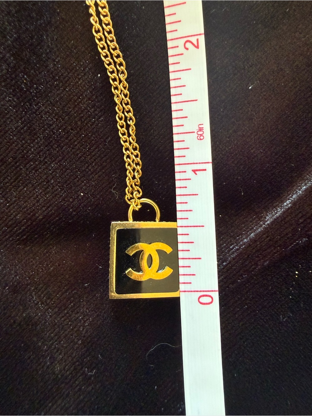 ChaneI Gold and Black Chunky Pendant on 17” Gold Necklace - Picture 11 of 14